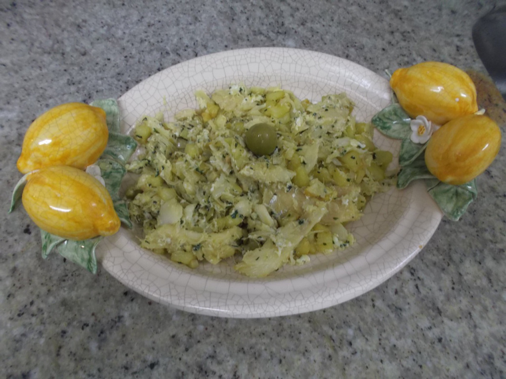 Bacalhau desfiado Segredos da tia Emília