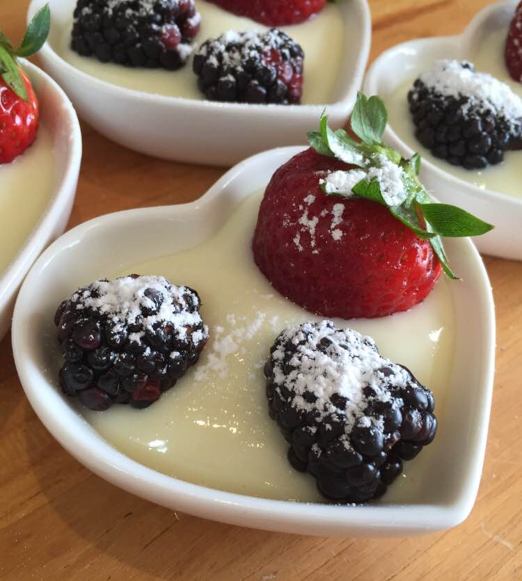 Creme de Limão com Frutas Silvestres